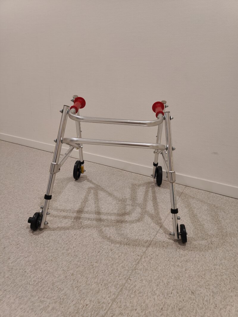 2e Hands Backwards rollator voor kinderen